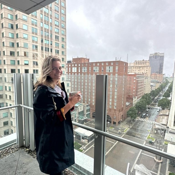 Meet your Posher, Lia - Picture 1 of 1